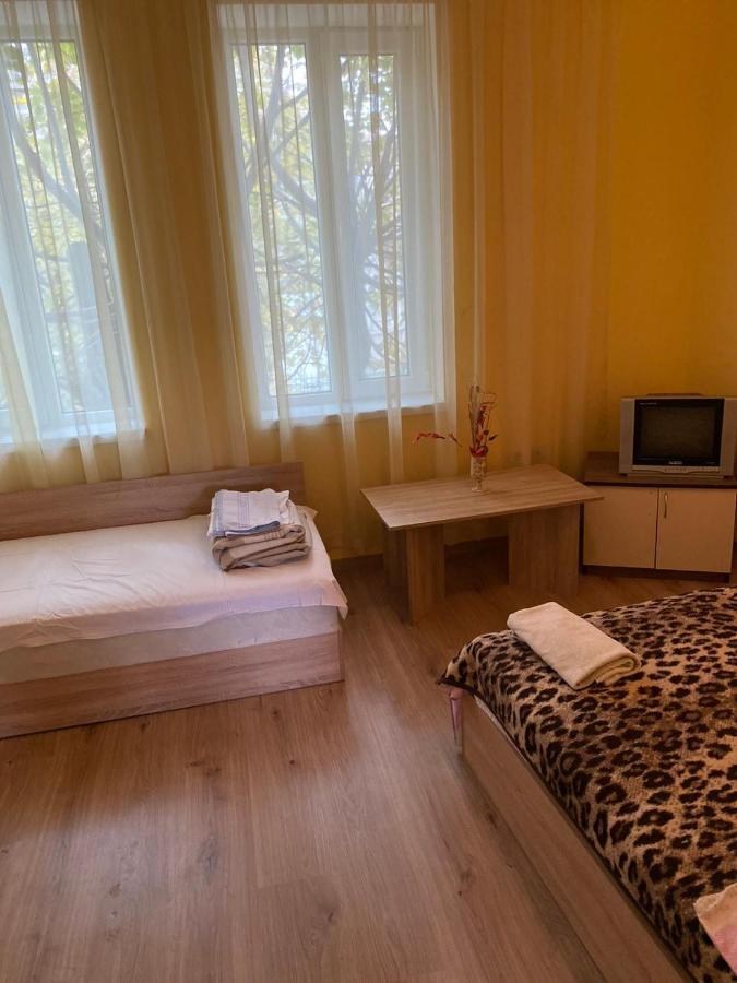 Апартмент 27 Юли 2 Appartement Varna Buitenkant foto