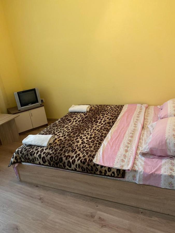 Апартмент 27 Юли 2 Appartement Varna Buitenkant foto